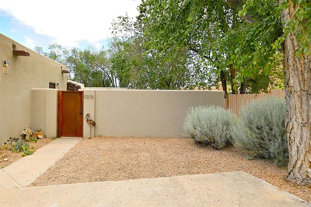 1308 Cibola, Santa Fe, NM 87501