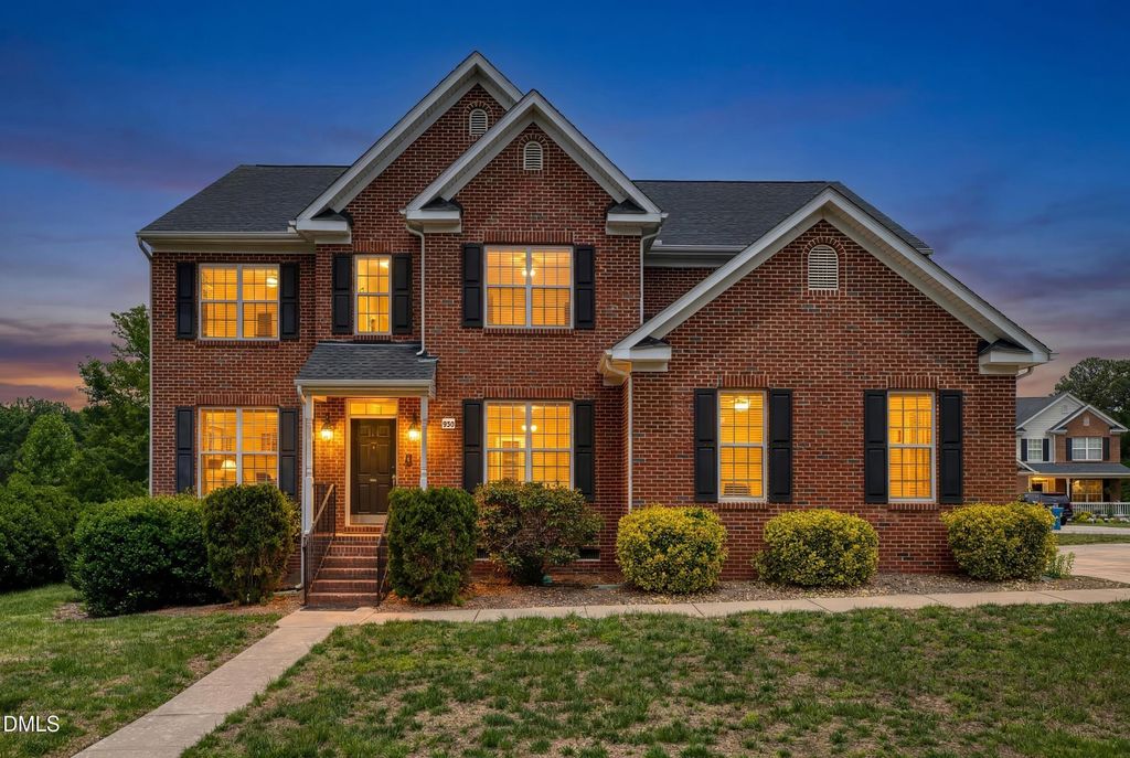 930 Pristine Lane, Rolesville, NC 27571