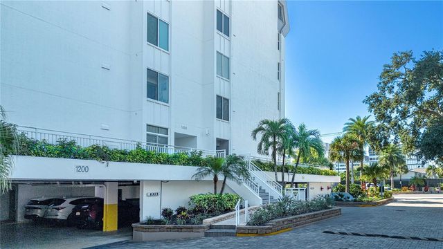 1200 E PEPPERTREE LANE 601, Sarasota, FL 34242