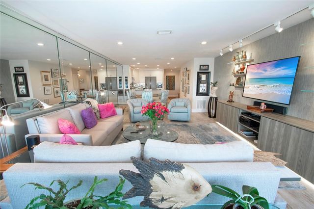 1200 E PEPPERTREE LANE 601, Sarasota, FL 34242