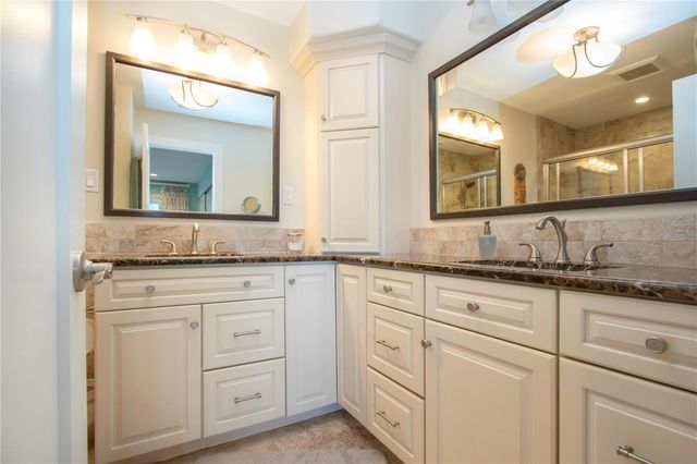 1200 E PEPPERTREE LANE 601, Sarasota, FL 34242