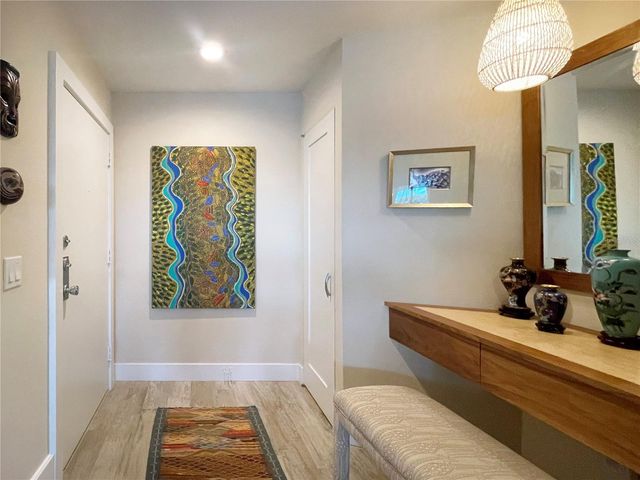 1200 E PEPPERTREE LANE 601, Sarasota, FL 34242