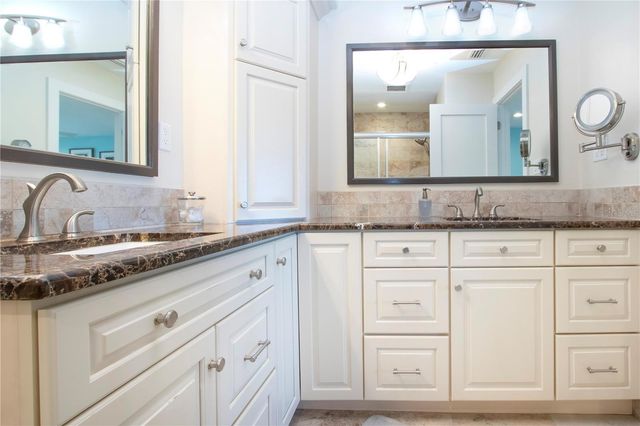 1200 E PEPPERTREE LANE 601, Sarasota, FL 34242