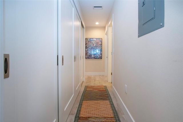 1200 E PEPPERTREE LANE 601, Sarasota, FL 34242