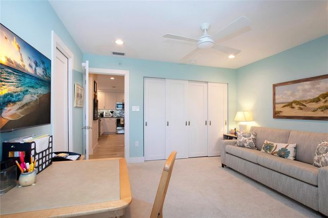 1200 E PEPPERTREE LANE 601, Sarasota, FL 34242