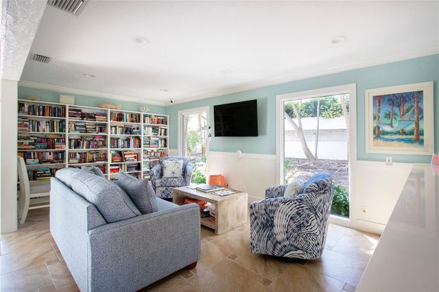 1200 E PEPPERTREE LANE 601, Sarasota, FL 34242