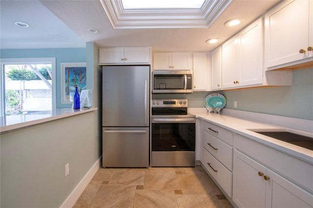 1200 E PEPPERTREE LANE 601, Sarasota, FL 34242