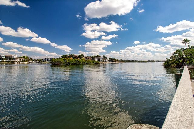 1200 E PEPPERTREE LANE 601, Sarasota, FL 34242