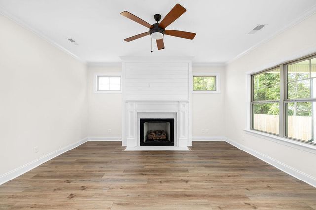 396 Winchester Drive 72, Rossville, GA 30741