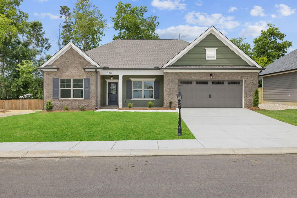 396 Winchester Drive 72, Rossville, GA 30741