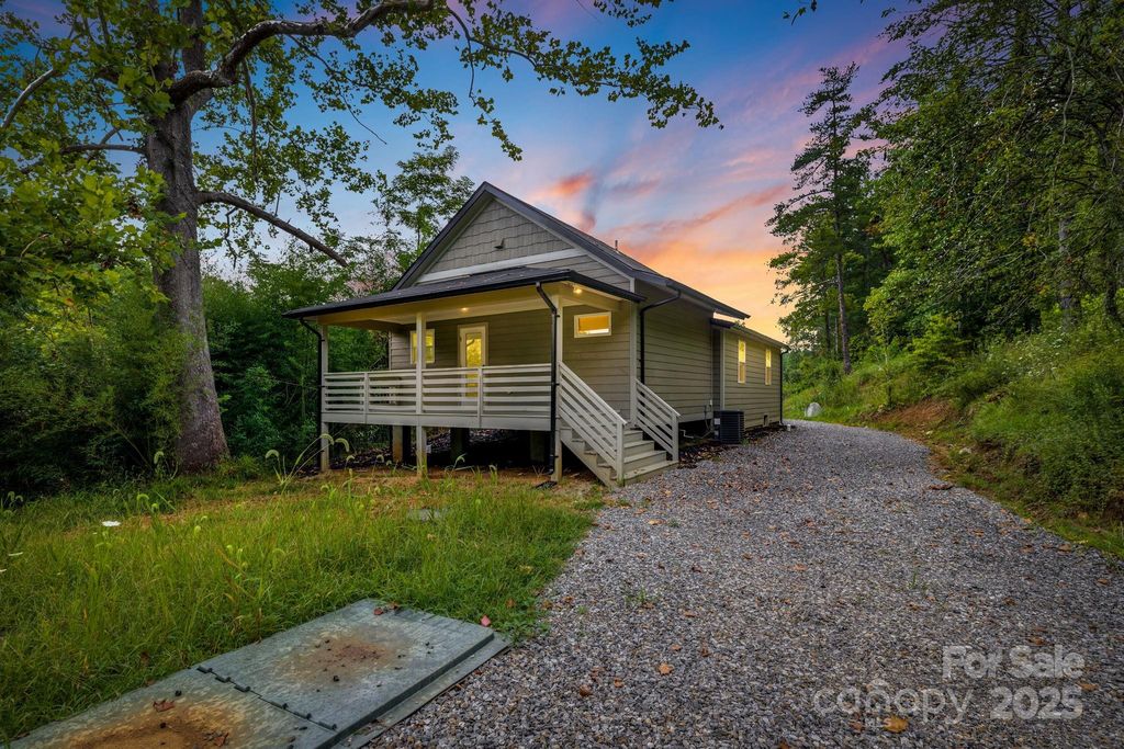 70 Teague Road, Marshall, NC 28753