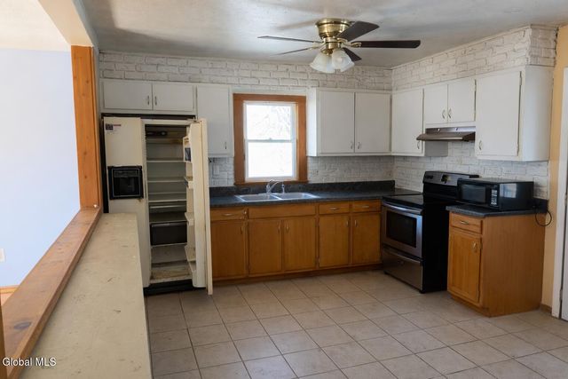 3 Short Street, Castleton-on-hudson, NY 12033