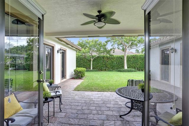 9000 Lakeview Place, Parkland, FL 33076