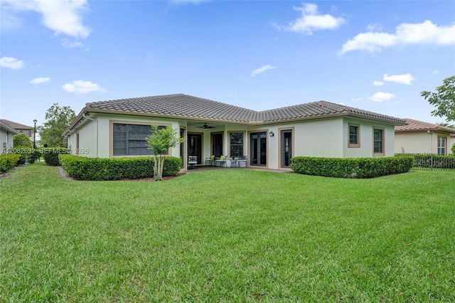 9000 Lakeview Place, Parkland, FL 33076