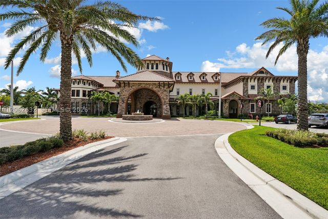 9000 Lakeview Place, Parkland, FL 33076