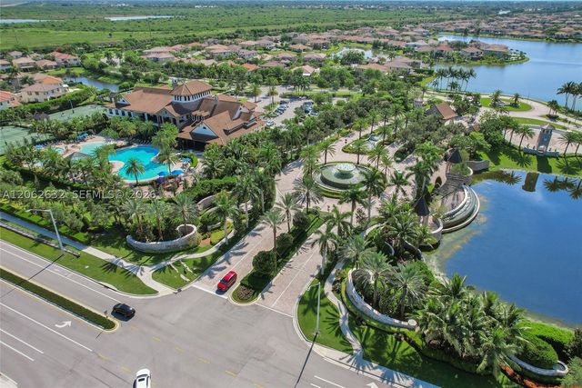 9000 Lakeview Place, Parkland, FL 33076