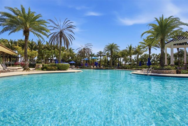 9000 Lakeview Place, Parkland, FL 33076