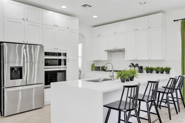 9000 Lakeview Place, Parkland, FL 33076