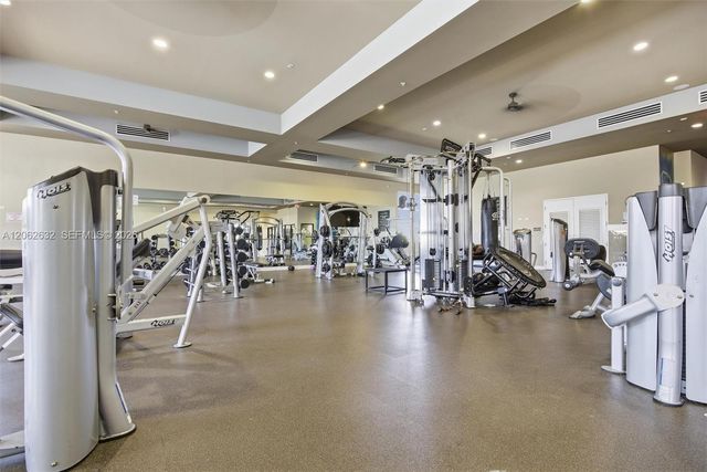 9000 Lakeview Place, Parkland, FL 33076