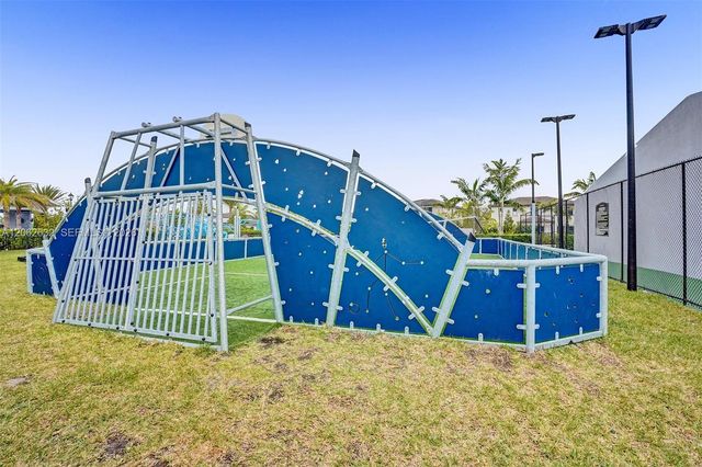 9000 Lakeview Place, Parkland, FL 33076