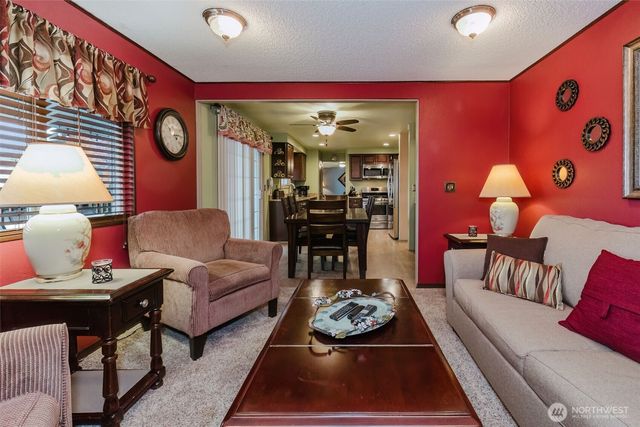 401 Pennie Lane, Bremerton, WA 98310