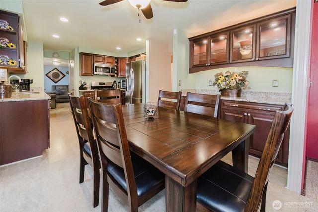 401 Pennie Lane, Bremerton, WA 98310