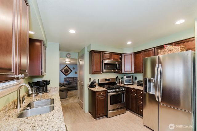 401 Pennie Lane, Bremerton, WA 98310