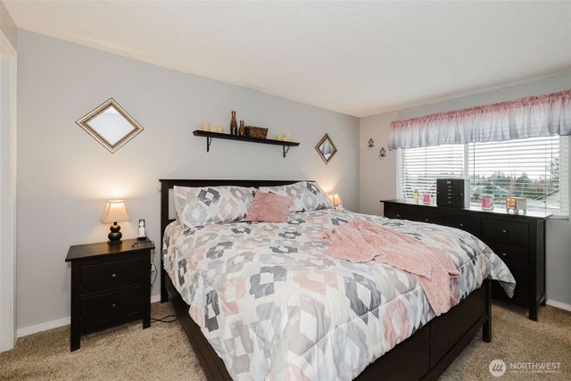 401 Pennie Lane, Bremerton, WA 98310