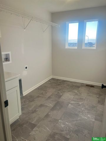 17604 Willit Street, Bennington, NE 68007