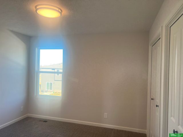 17604 Willit Street, Bennington, NE 68007