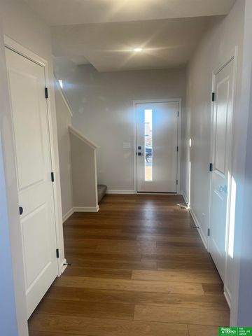 17604 Willit Street, Bennington, NE 68007