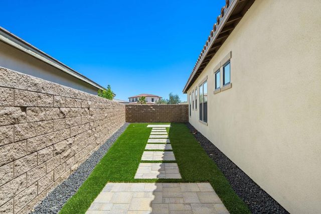 80440 Old Ranch Trail S, La Quinta, CA 92253