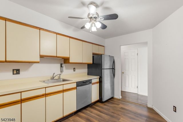 483 Forest St 10, Kearny Town, NJ 07032