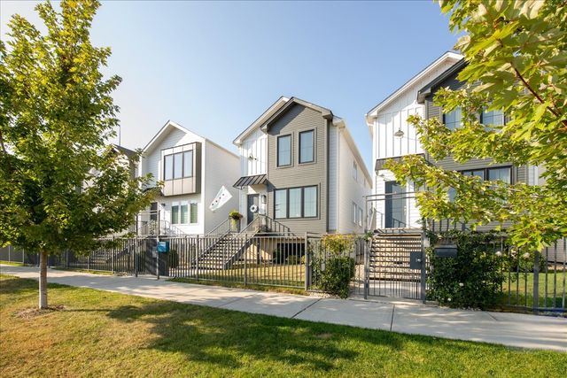 2514 W Polk Street, Chicago, IL 60612