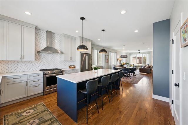 2514 W Polk Street, Chicago, IL 60612