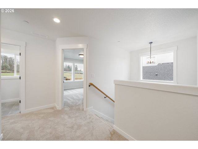 220 E 24TH Ave, La Center, WA 98629