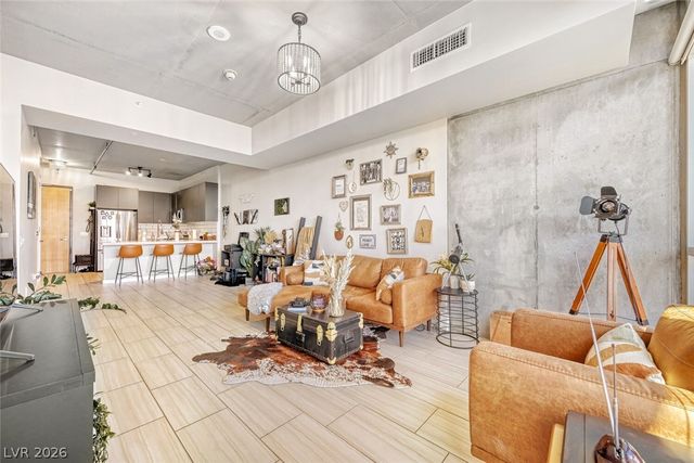 353 East Bonneville Avenue 409, Las Vegas, NV 89101