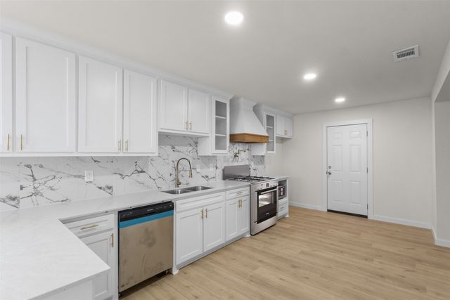 1932 Devonshire Drive, Garland, TX 75041