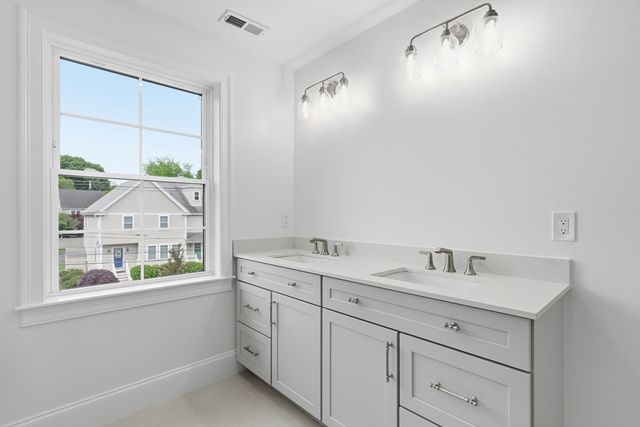 11 Washington Street, Ipswich, MA 01938