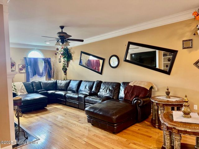 9615 Keeling Ridge Rd, Louisville, KY 40291