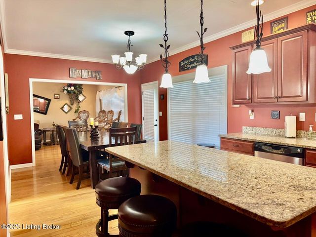 9615 Keeling Ridge Rd, Louisville, KY 40291