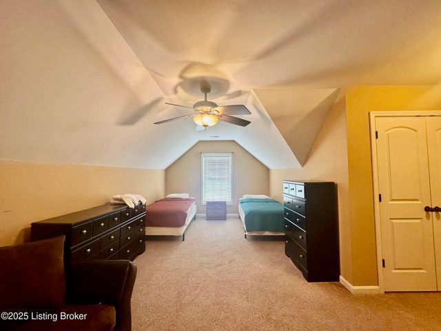 9615 Keeling Ridge Rd, Louisville, KY 40291