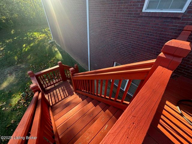 9615 Keeling Ridge Rd, Louisville, KY 40291