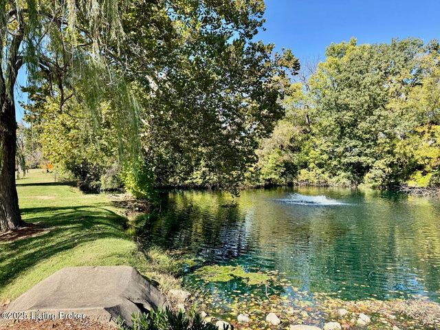 9615 Keeling Ridge Rd, Louisville, KY 40291