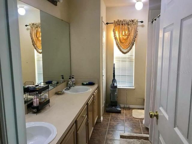 1142 LAKE BISCAYNE WAY, Orlando, FL 32824