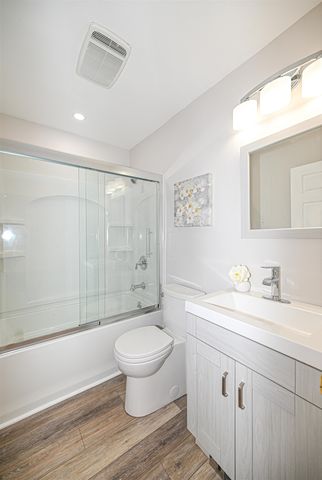 16 Hale Avenue, Hooksett, NH 03106