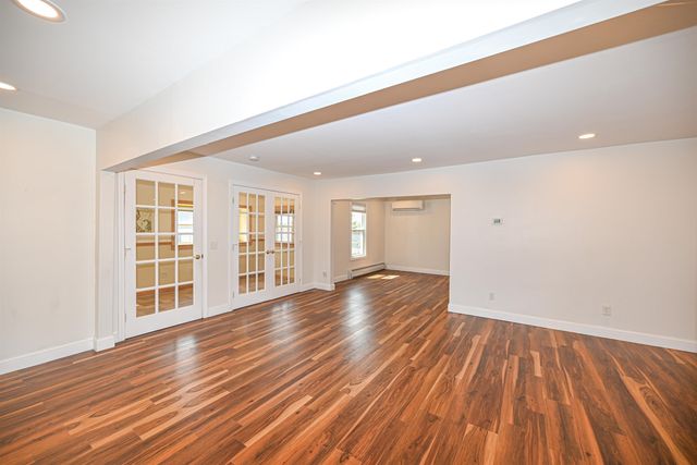 16 Hale Avenue, Hooksett, NH 03106