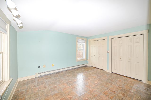 16 Hale Avenue, Hooksett, NH 03106