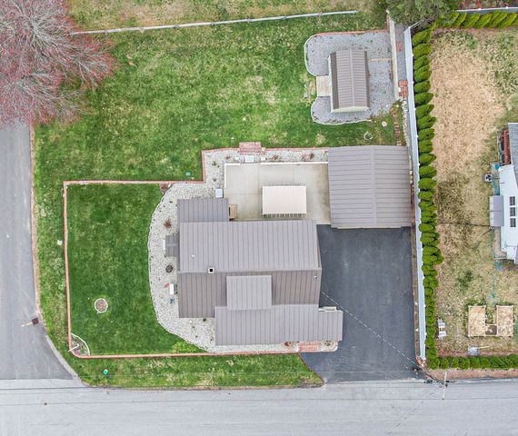 16 Hale Avenue, Hooksett, NH 03106