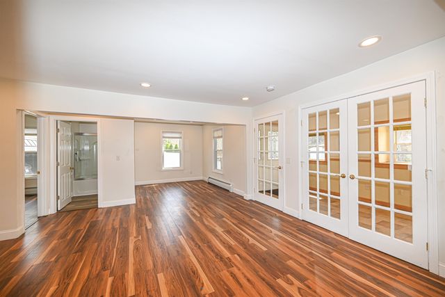 16 Hale Avenue, Hooksett, NH 03106